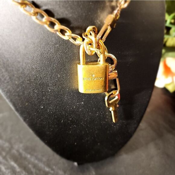 Authentic Louis Vuitton Lock and Key #300 - Picture 10 of 12